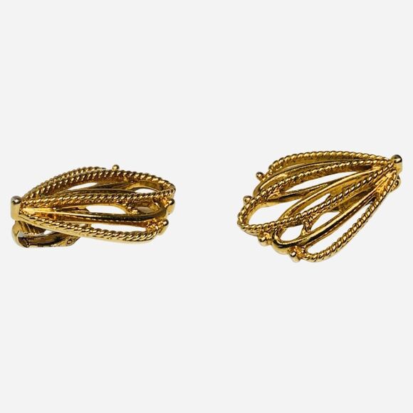 Layered Gold-Tone Clip-On Earrings 1.5" Gold Tone Gilded Mesh - Picture 5 of 7